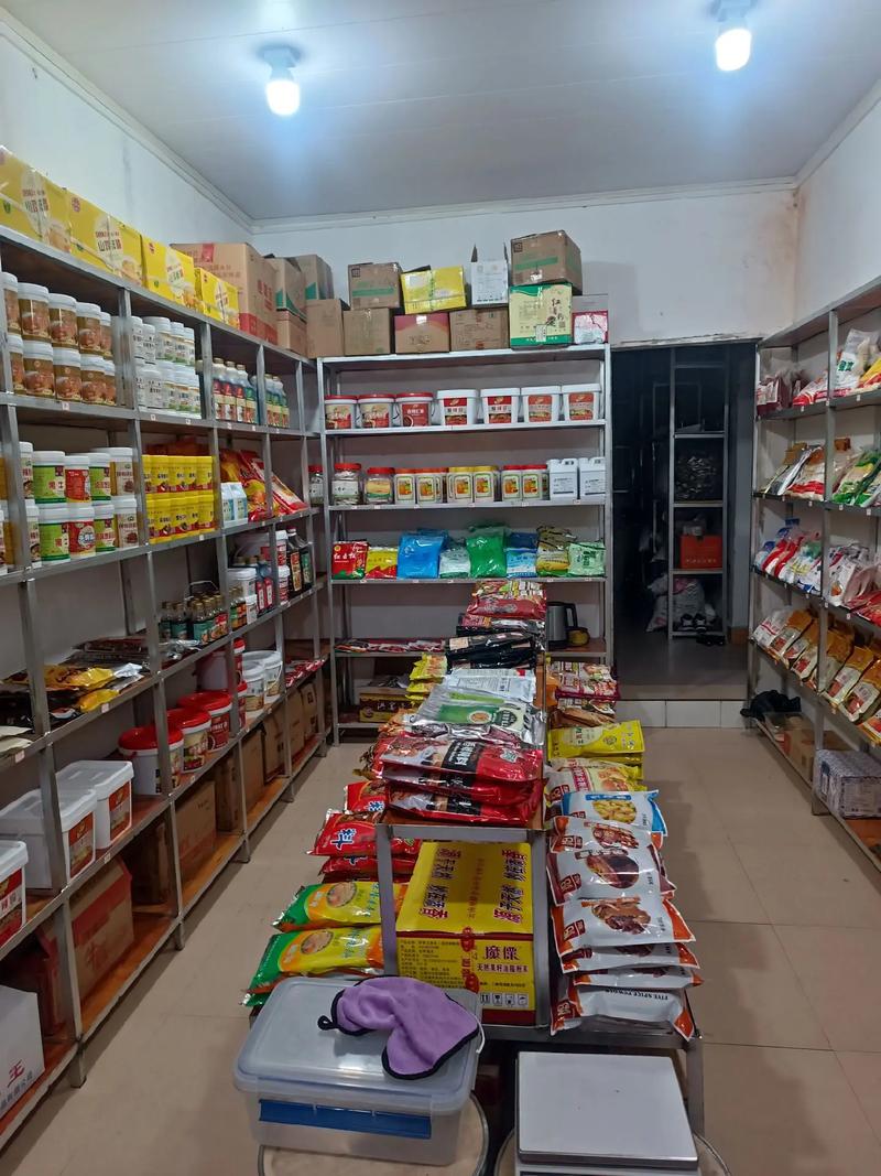 仟滋佰惠食品配料商行主營香精香料,工廠及作坊各種食品添加劑,調(diào)味品