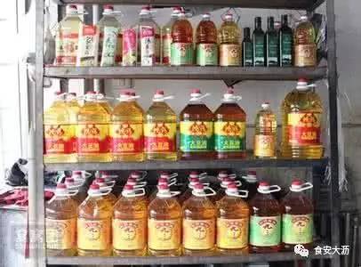 糧油商行辦理 食品經(jīng)營(yíng)許可證 需要帶這些材料