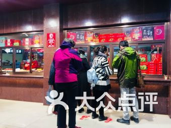 聚寶順煙酒商行 學府路食品茶酒的一站式購物天堂